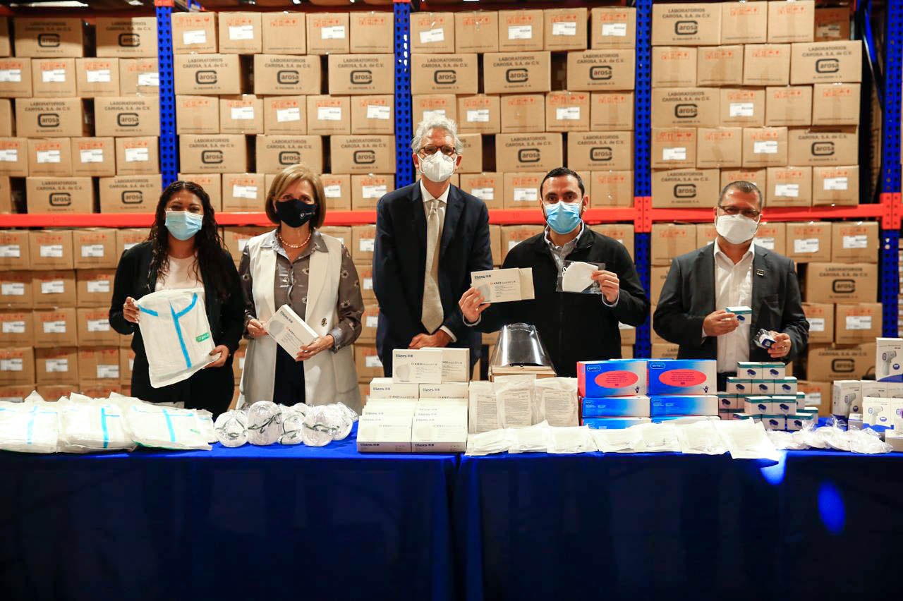 Gobierno de Francia entrega donación de insumos médicos a Salud valorados en $189,000 gobierno-de-francia-entrega-donacion-de-insumos-medicos-a-salud-valorados-en-189000
